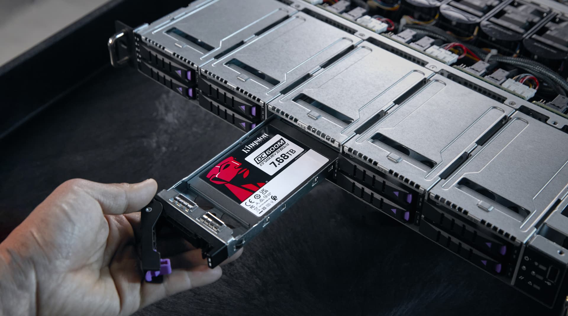 Kingston Technology DC600M — miniatura 6