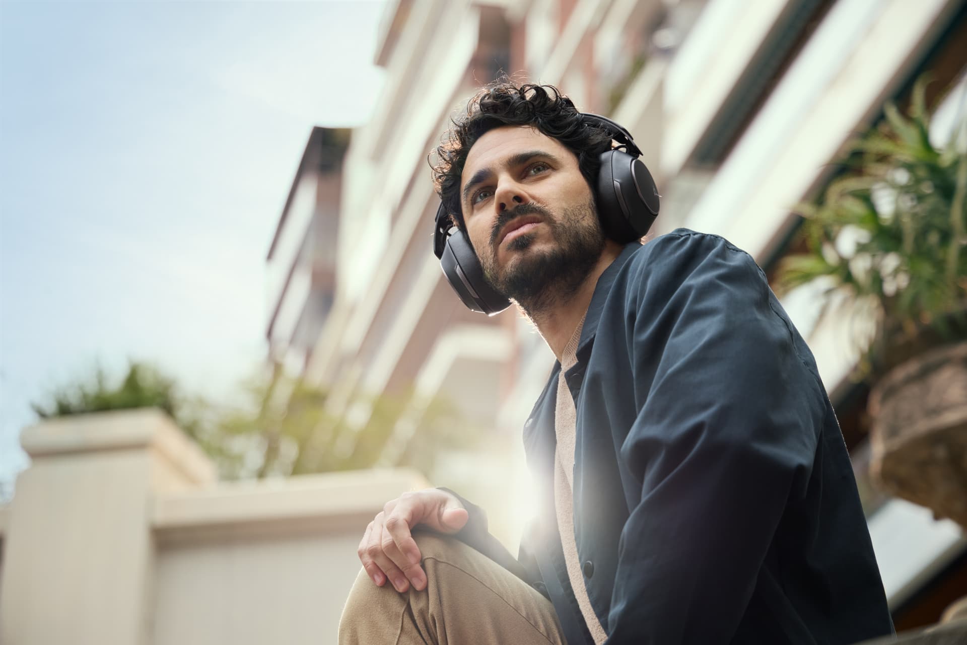 HP Poly Headset Poly Voyager Surround 80 UC com USB-C certificado para Microsoft Teams + Adaptador USB-C/A — miniatura 5