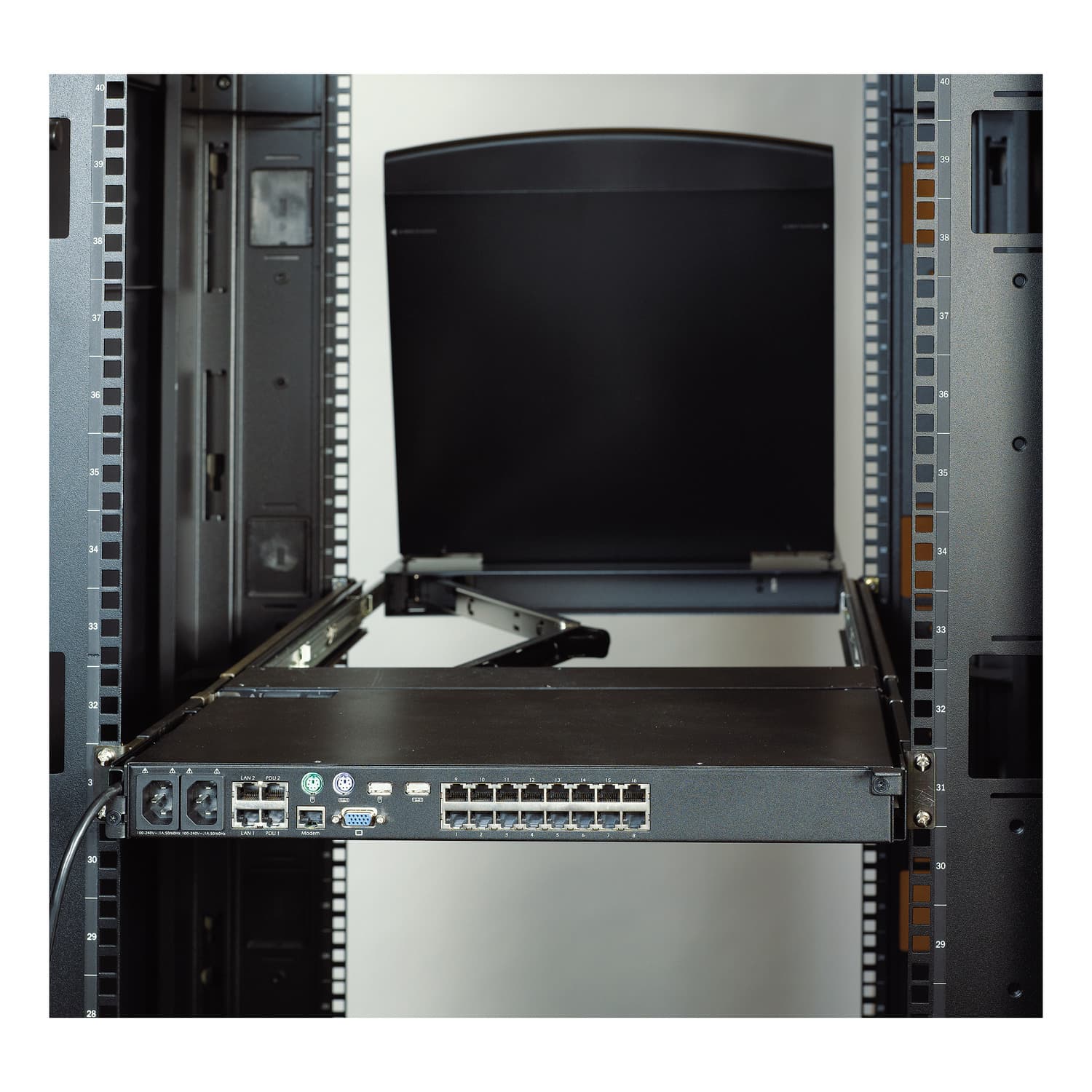 APC KVM-LCDMOUNT — miniatura 5