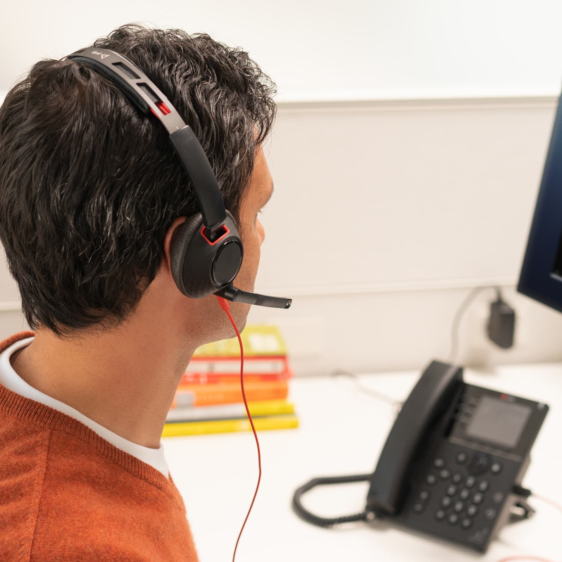 HP Poly Headset Estéreo Poly Blackwire 5220 com USB-C + Conector de 3,5 mm + Adaptador USB-C/A — miniatura 3