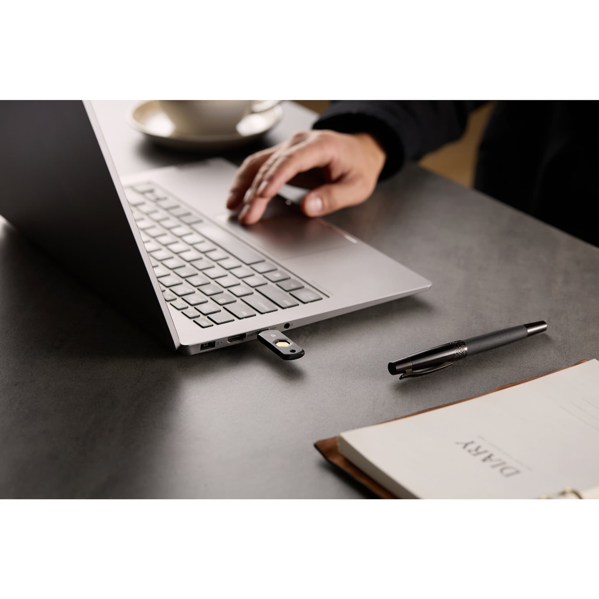 Kensington VeriMark NFC+ USB-C Chave de segurança, miniatura 15