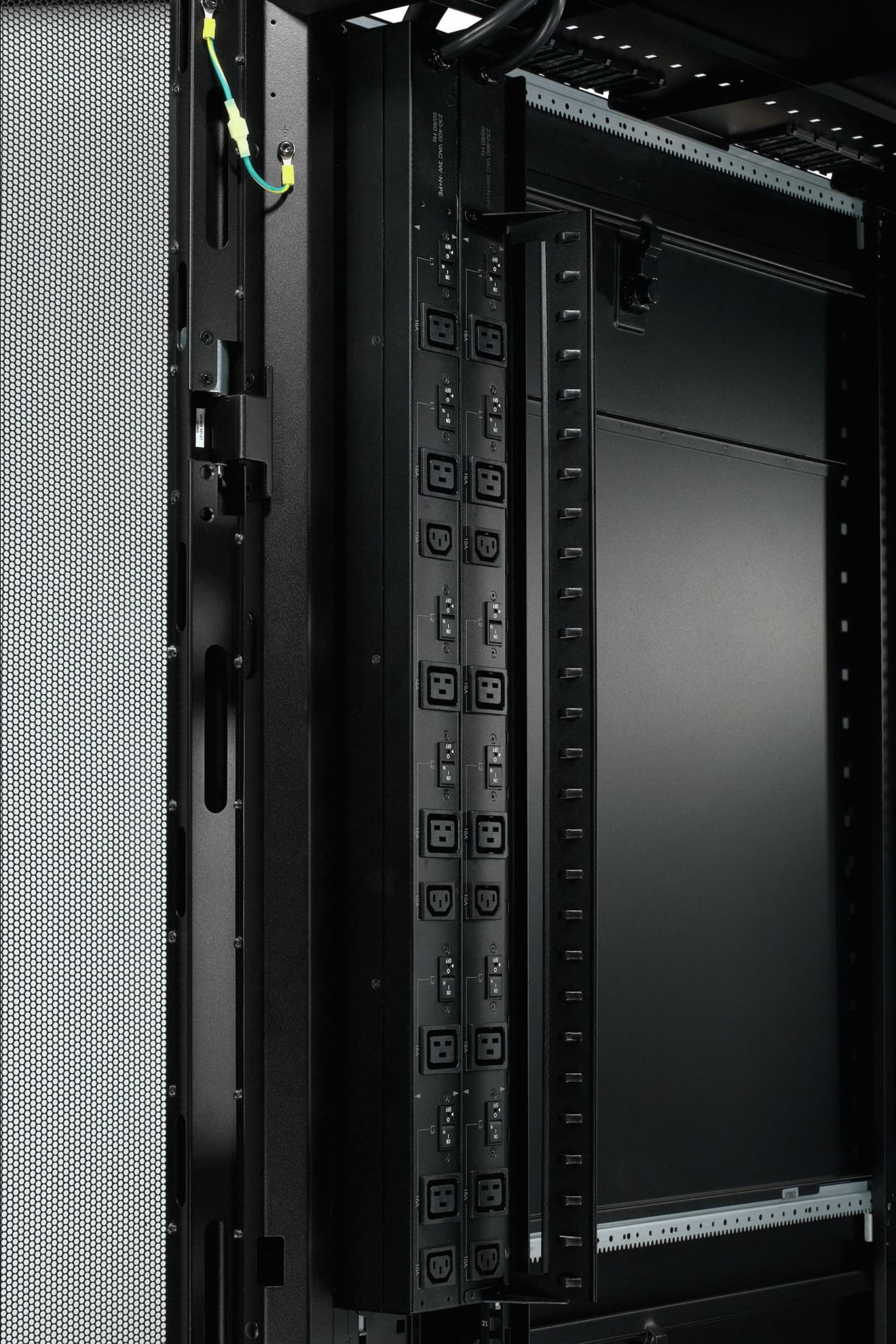 APC Rack PDU Basic Zero U — miniatura 5