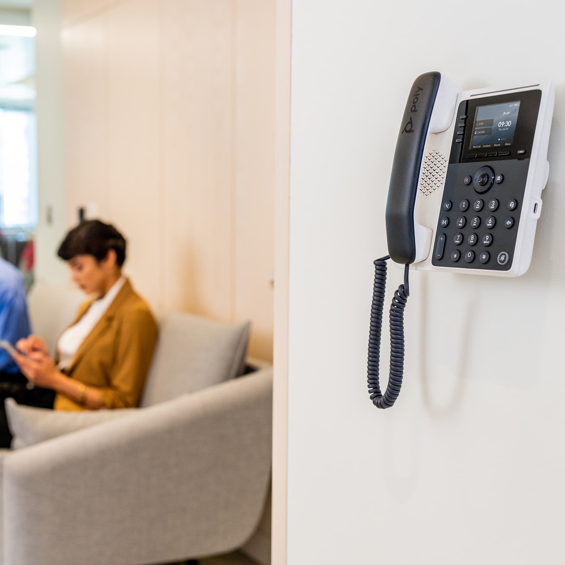 HP Poly Telefone IP Poly Edge E100 com PoE — miniatura 4