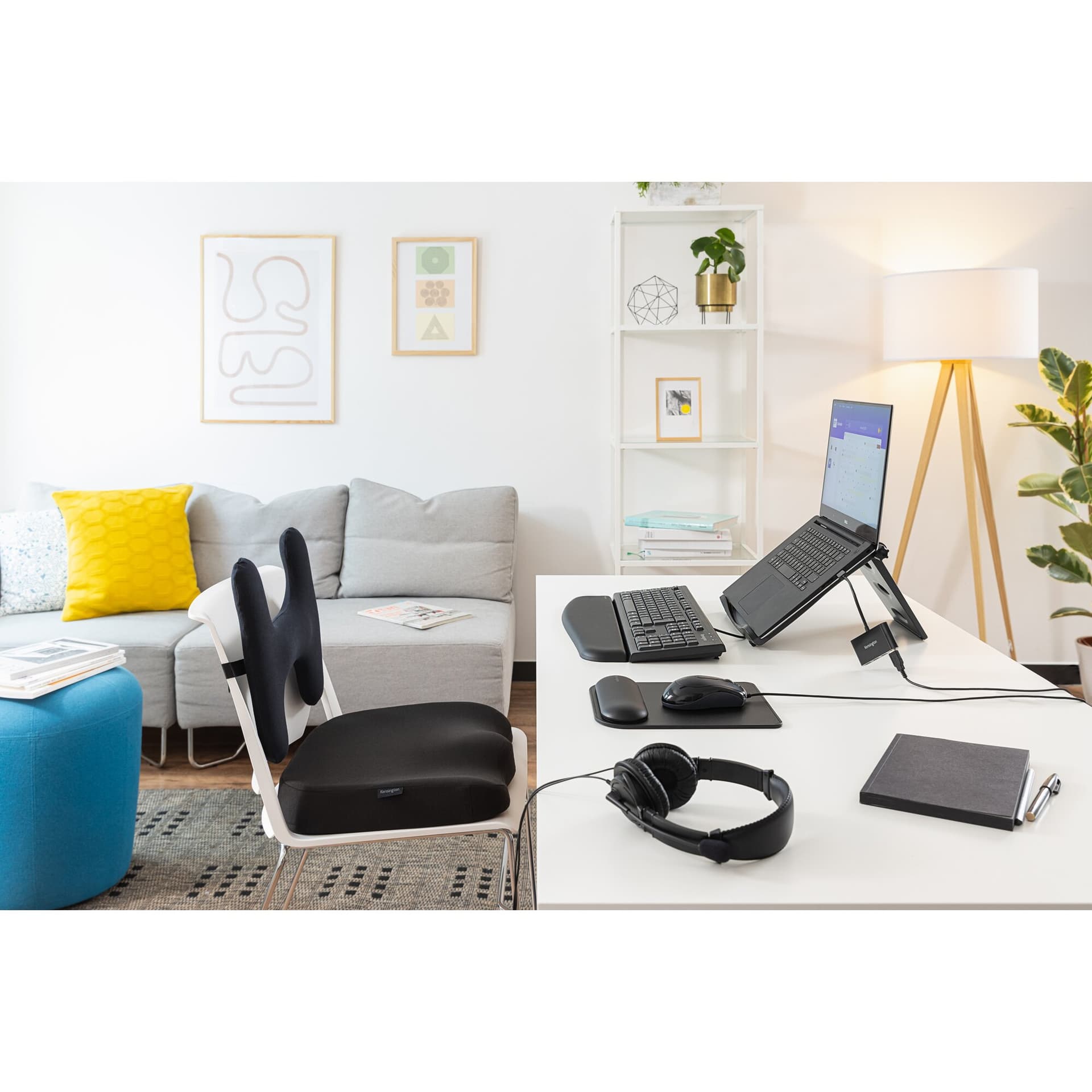 Kensington UH4000 Concentrador USB 3.0 de 4 portas — Preto — miniatura 6