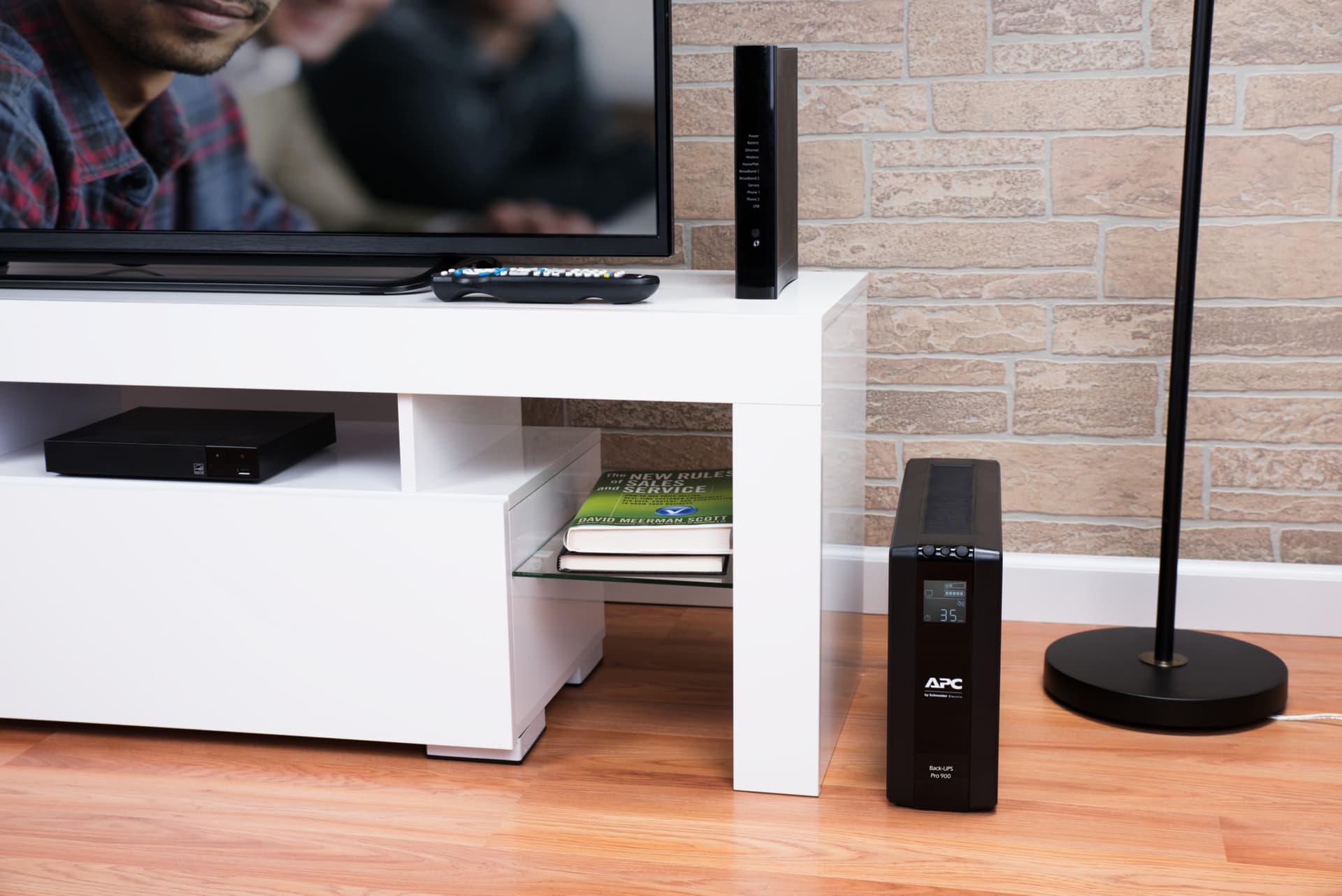 APC BR900MI — miniatura 5