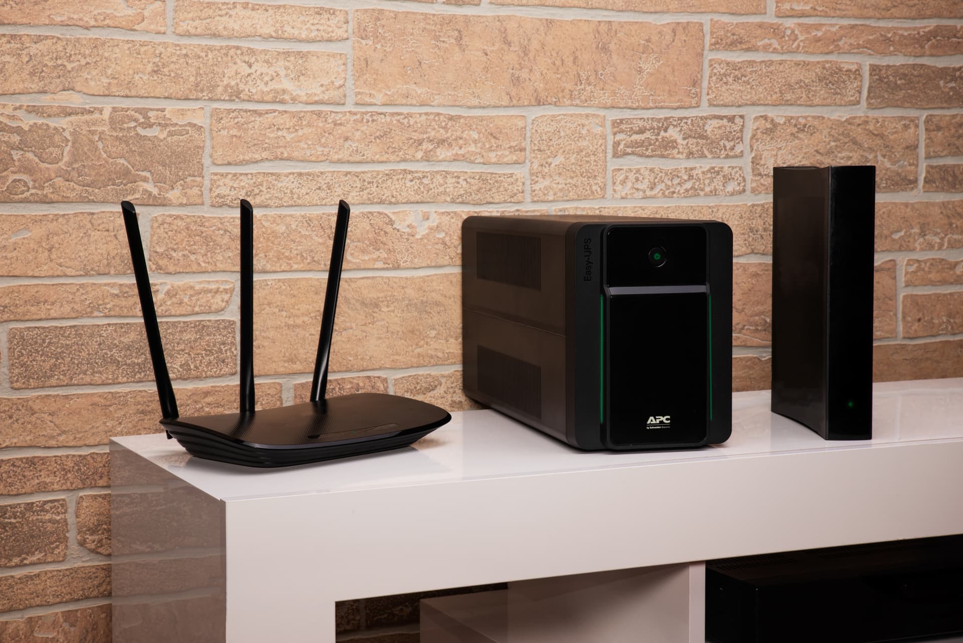 APC Easy UPS — miniatura 5