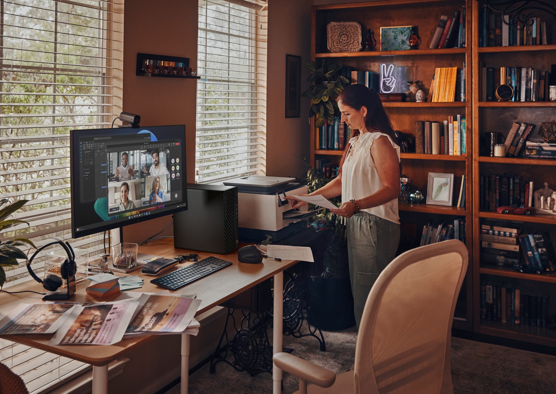 HP ProDesk 4 Tower G1i Desktop AI PC — miniatura 17