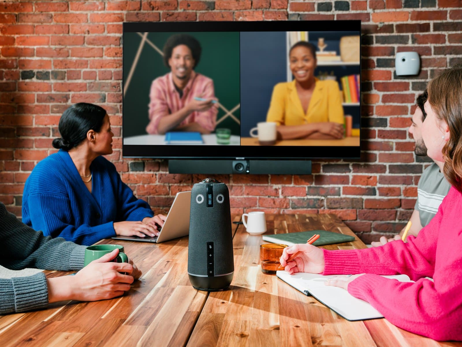 Owl Labs Dispositivo de videoconferência Owl Bar - Barra de videoconferência 4K com focagem ativa do altifalante (Adicione um Meeting Owl 4+, Meeting Owl 3 ou Meeting Owl Pro para uma cobertura de 360 graus e comutação automática da câmara), miniatura 4