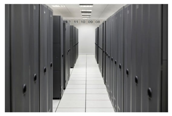 HPE MegaRAID 408i-o - Controlador de memória - 8 Canal - SATA 6Gb/s / SAS 12Gb/s / PCIe 4.0 (NVMe) - RAID (expansão de disco rígido) 0, 1, 5, 6, 10, 50, 60 - PCIe 4.0 x8