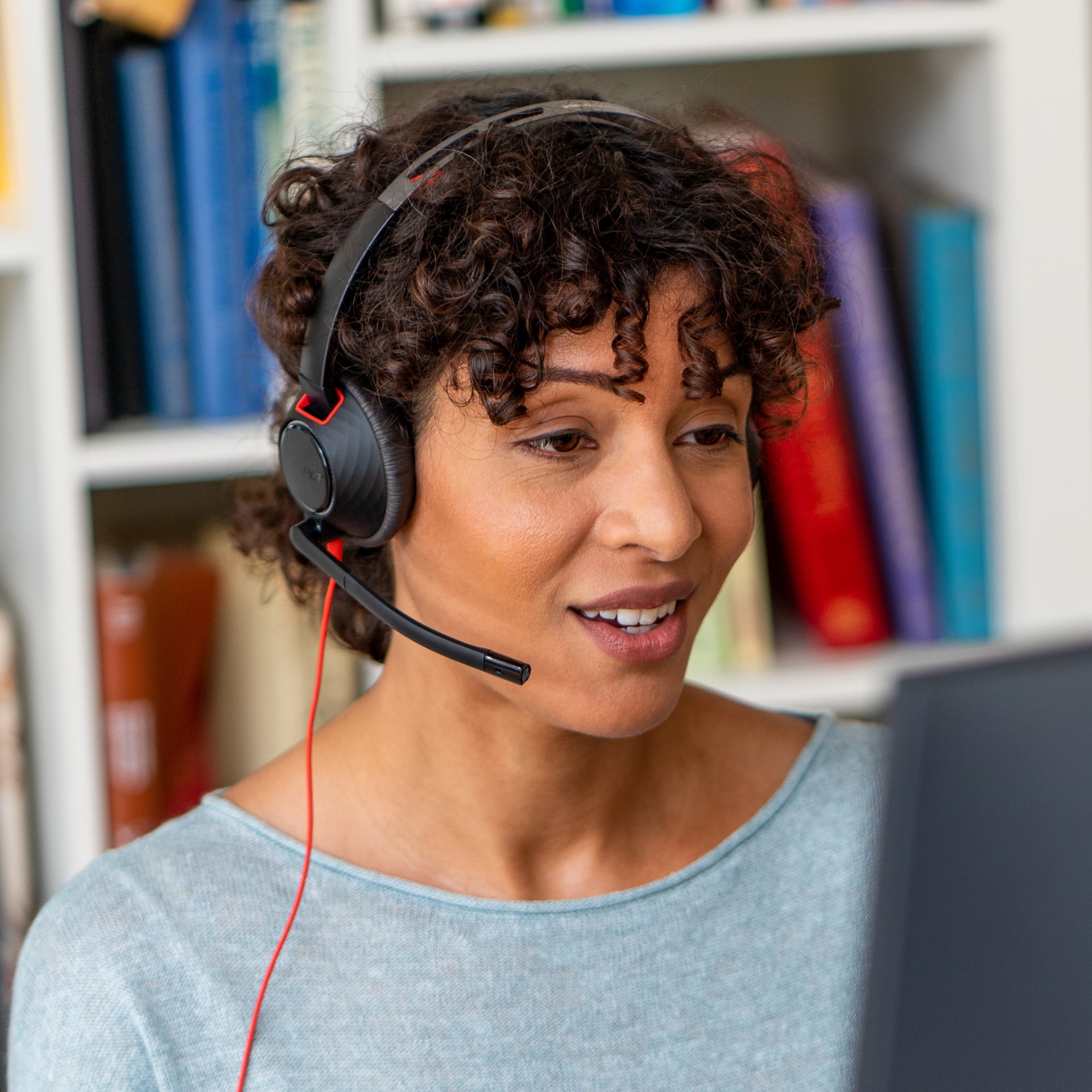 HP Poly Headset Estéreo Poly Blackwire 5220 com USB-C + Conector de 3,5 mm + Adaptador USB-C/A — imagem 1