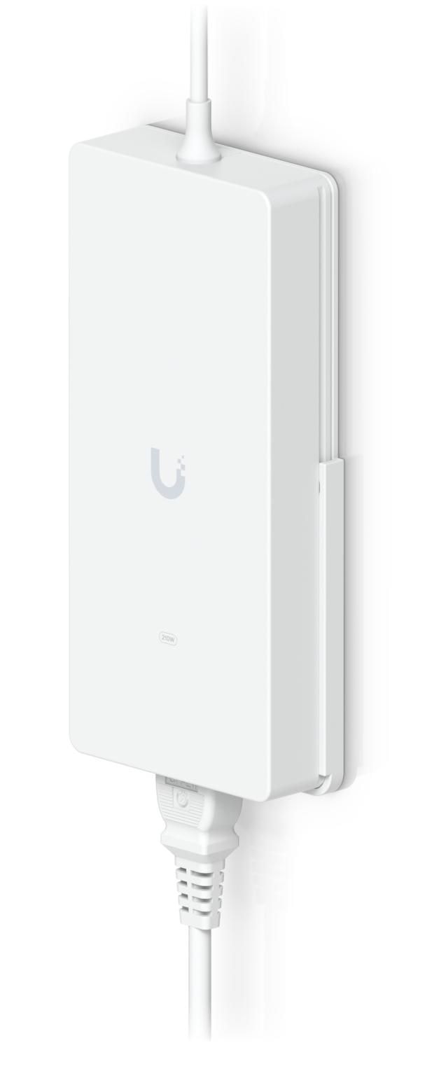 Ubiquiti An AC power adapter delivers 210W at 54V DC for a PoE